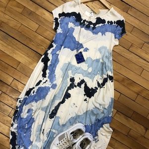 Lia Bella Italian ink blotch midi t shirt dress